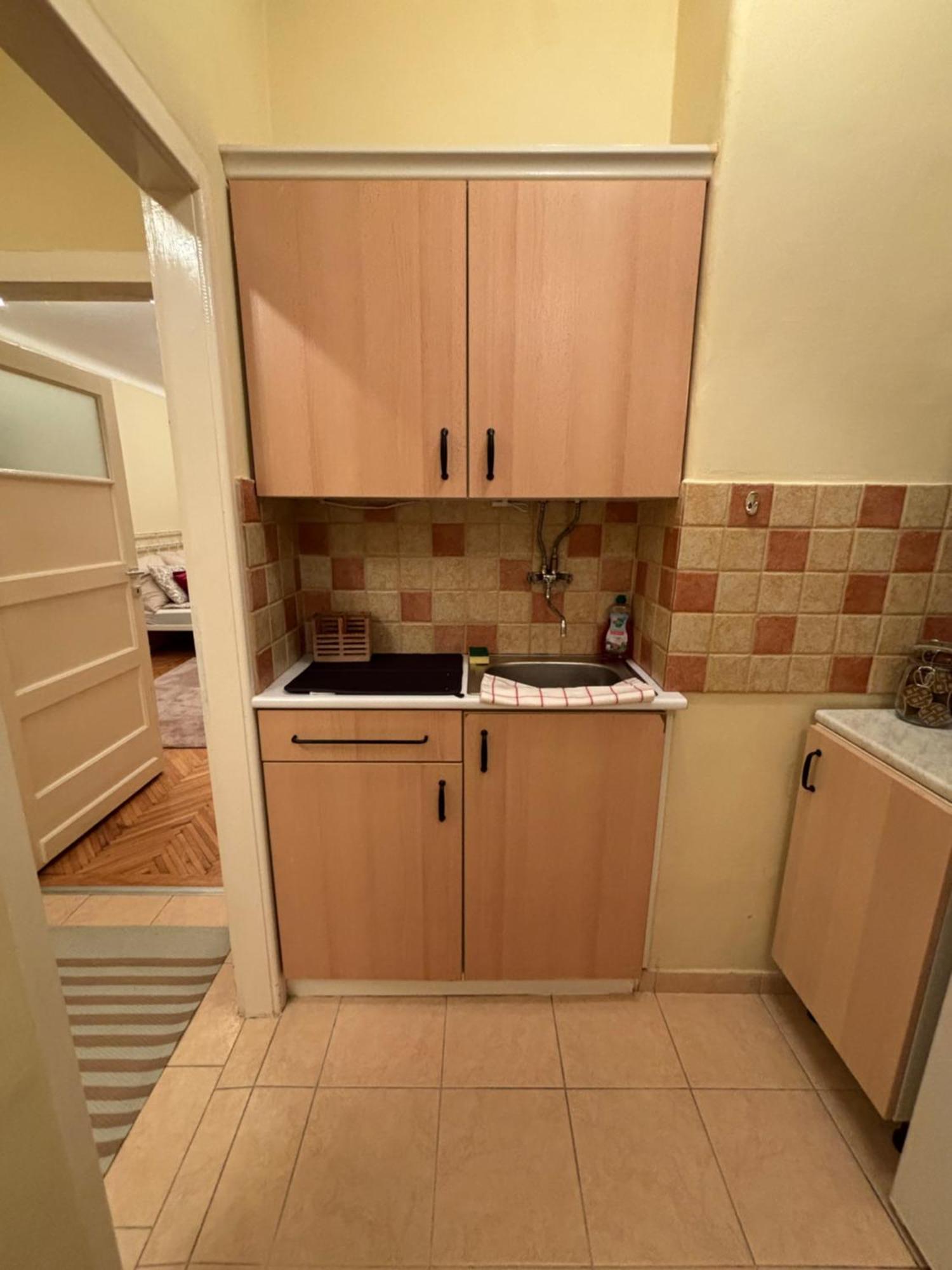 Downtown Hideaway Apartman Будапеща Екстериор снимка